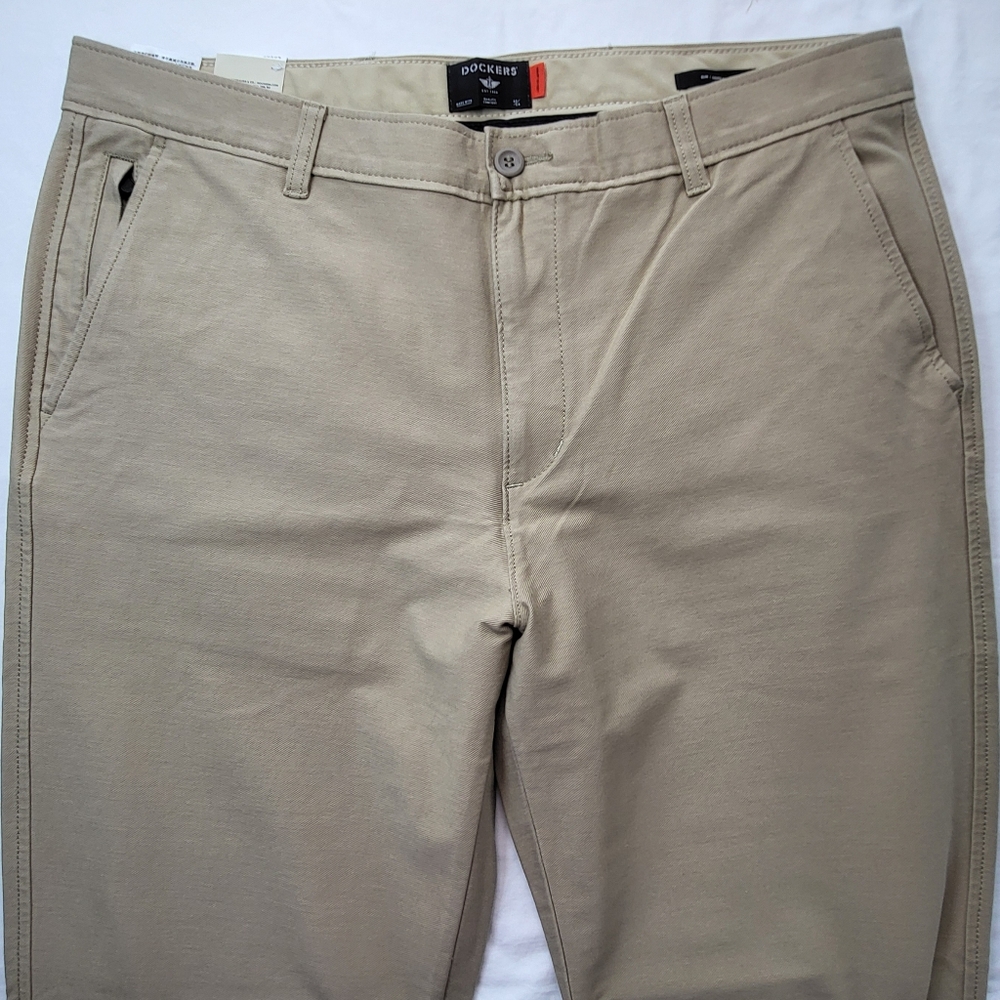 DOCKERS Comfort Knit Slim Fit Chinos | Tan | 36 x 34    (NWT)